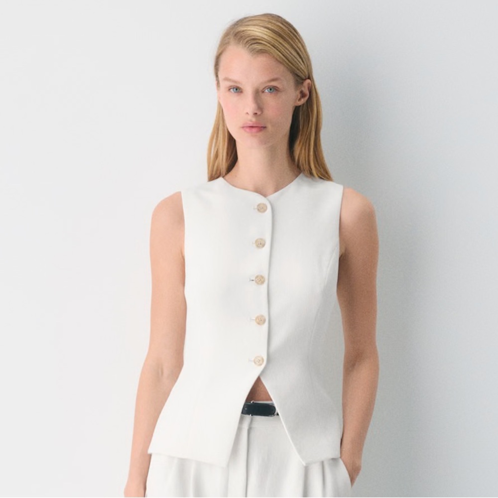 Wilfred Regal Vest - Crepette in Light Birch